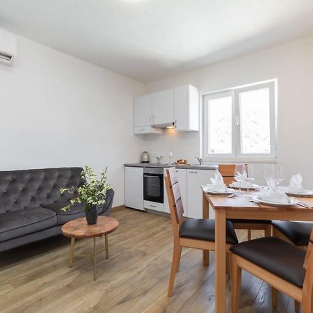 Maloa Two Bedroom Apartment Smokvica  Eksteriør billede